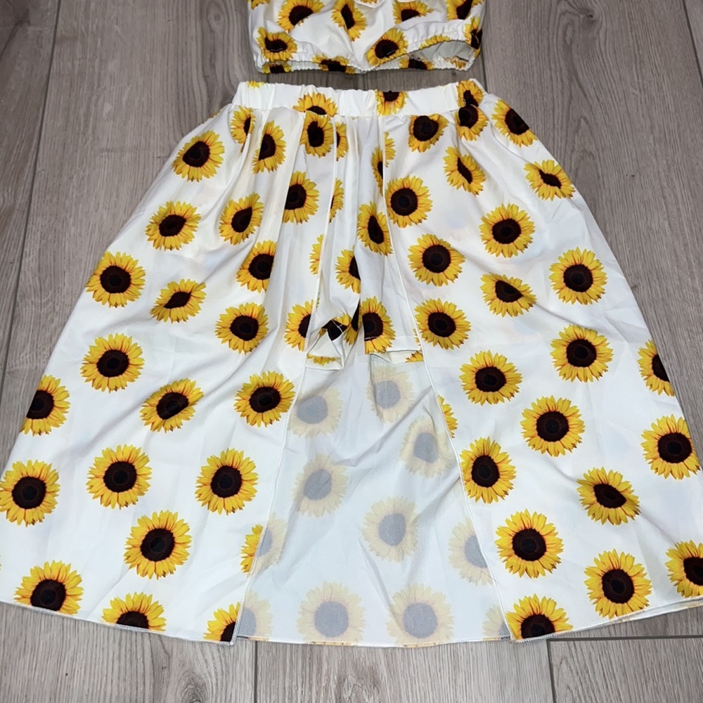 4T High-Low Sunflower Set - Picture 3 of 5
